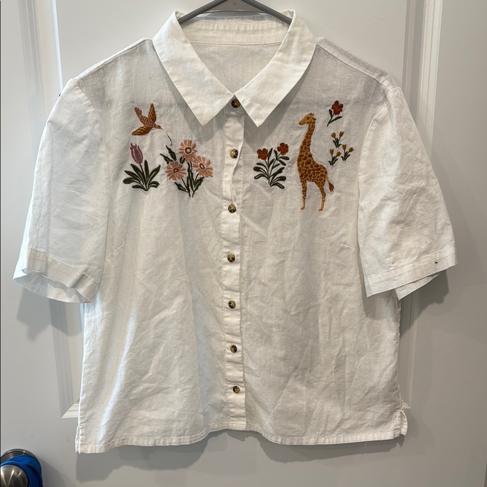 White Embroidered Shirt with Animal Design size M / 8 US
